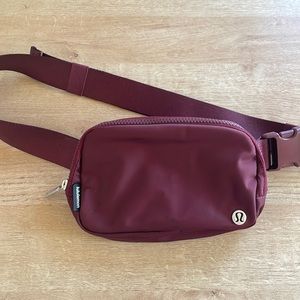 Lululemon belt bag